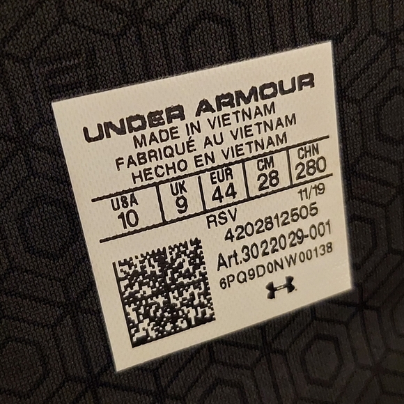 Pre-owned 2019 under Armour recover slip on - Picture 10 of 10
